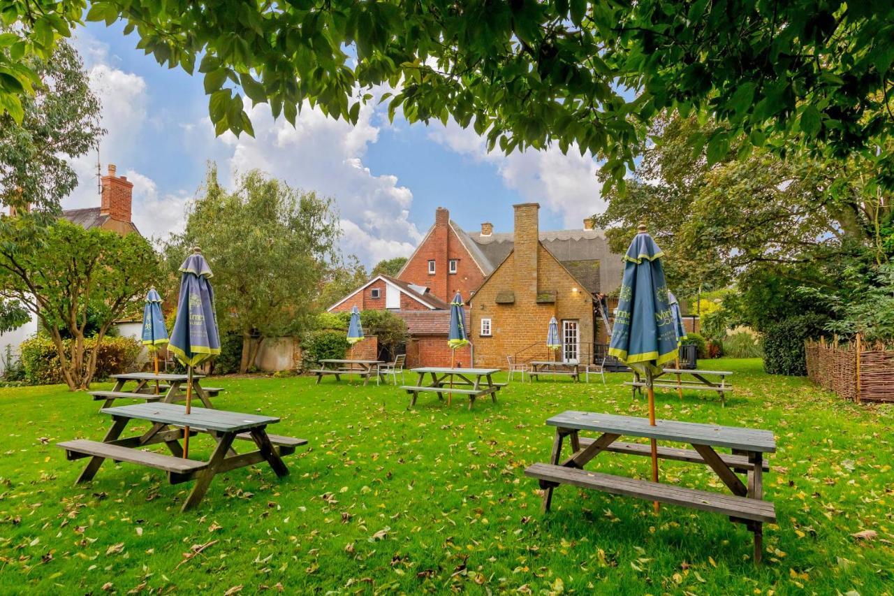 The Red Lion Hotel East Haddon Exterior photo